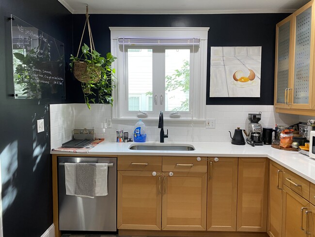 Photo - 29 Wachusett St Unit 2