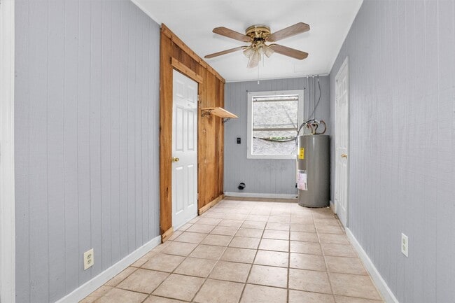 Photo - 5934 Beech Dr