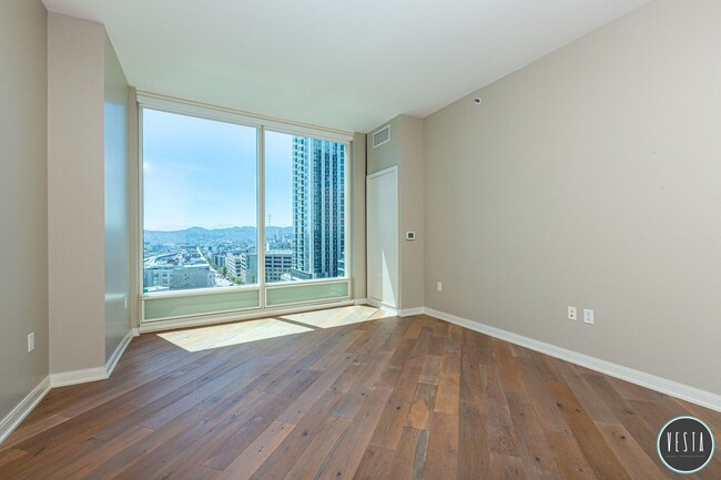 ELEGANT CITY 1BD/1BA RETREAT WITH SKYLINE ... - ELEGANT CITY 1BD/1BA RETREAT WITH SKYLINE ... House