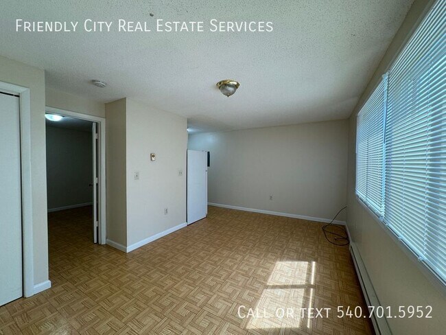 572 Long Ave