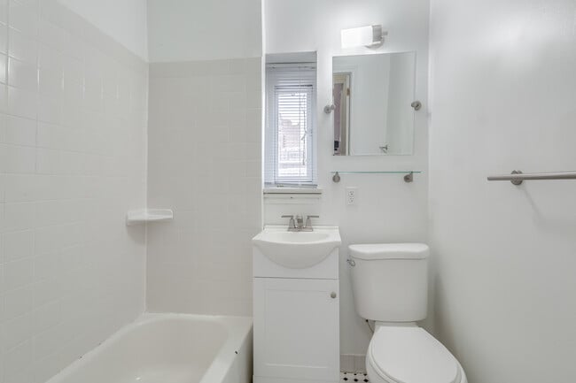 Photo - 331 S 18th St