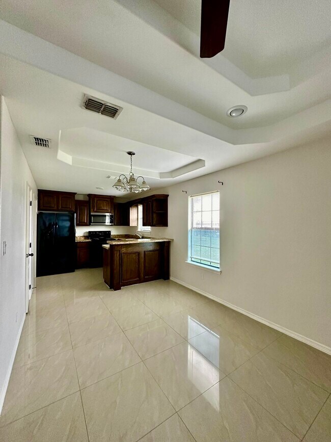 Photo - 207 S Ridge Ln Apartamentos