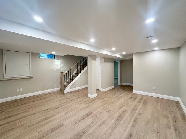 Photo - 751 Hillcroft St Unit 2