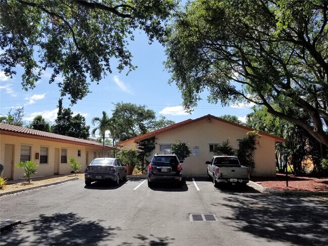 Photo - 2308 Monroe St Unidad 3