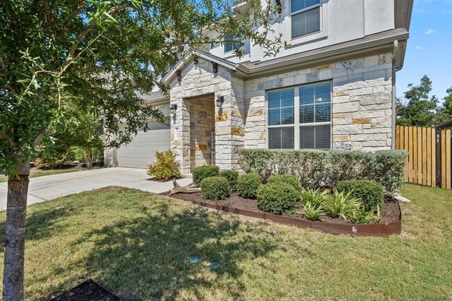 Photo - 313 Somerville St