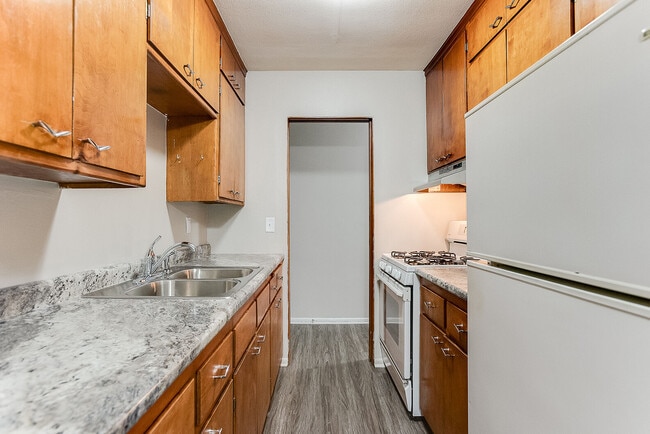 Photo - 2421 Pillsbury Ave S