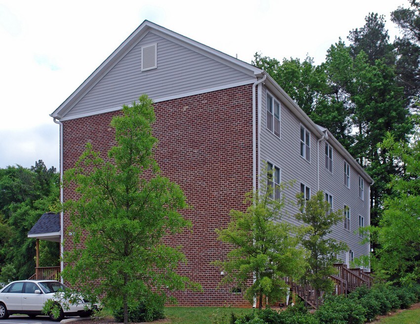 Fort Ward Apartments - Fort Ward Apartments