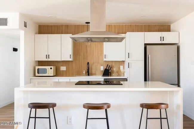 Photo - 8447 E Vernon Ave