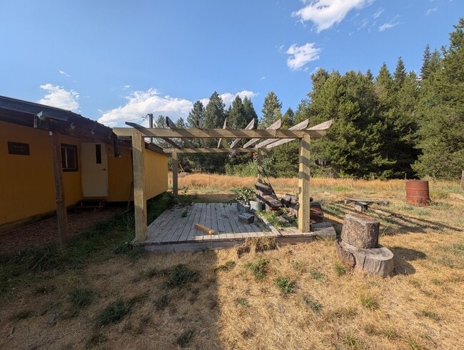 Photo - 2976 Deeter Rd