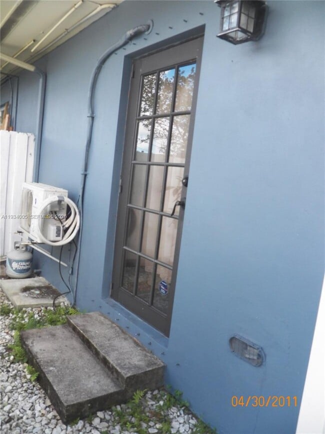 Photo - 600 N 35th Ave Unit 2