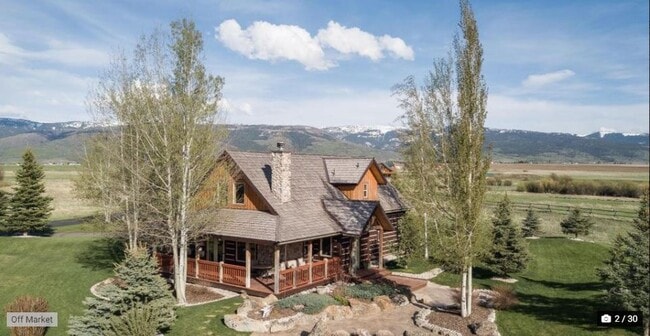 Photo - 111 Creekside Meadows Ave