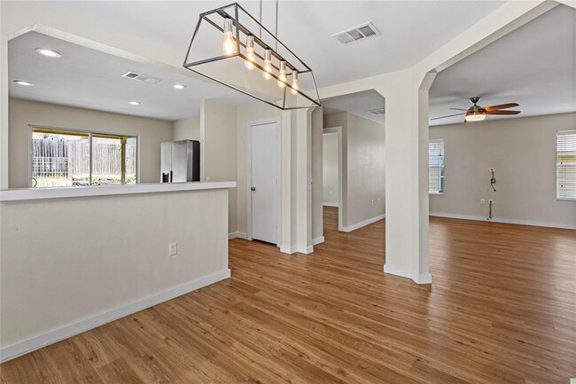 Photo - 9004 Berryline Cove