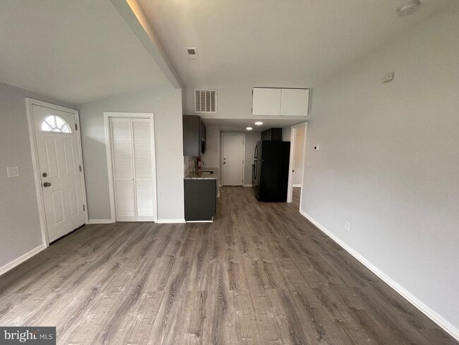 Photo - 1013 Anchor Way