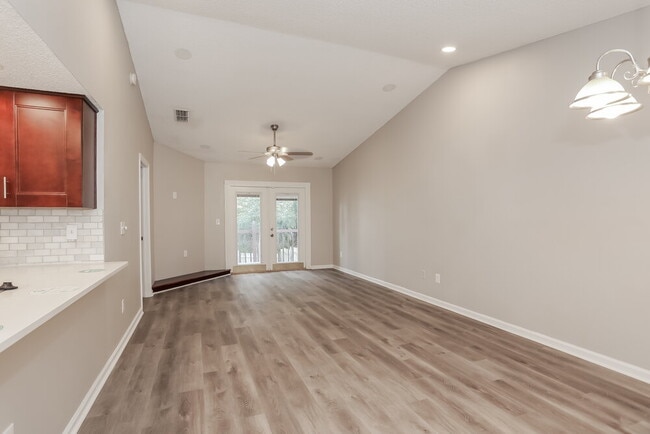 Photo - 7862 Aquarius Cir S