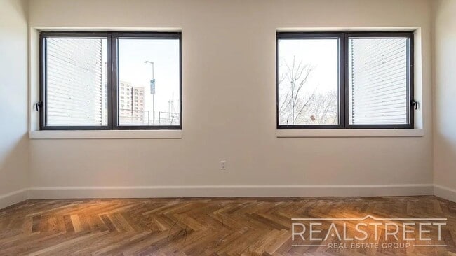 Photo - Duffield Street