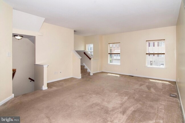 Photo - 517 Boxwood Ln
