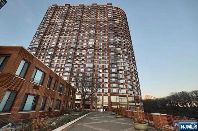 Building Photo - 100 Old Palisade Rd Unit 2011 Rental