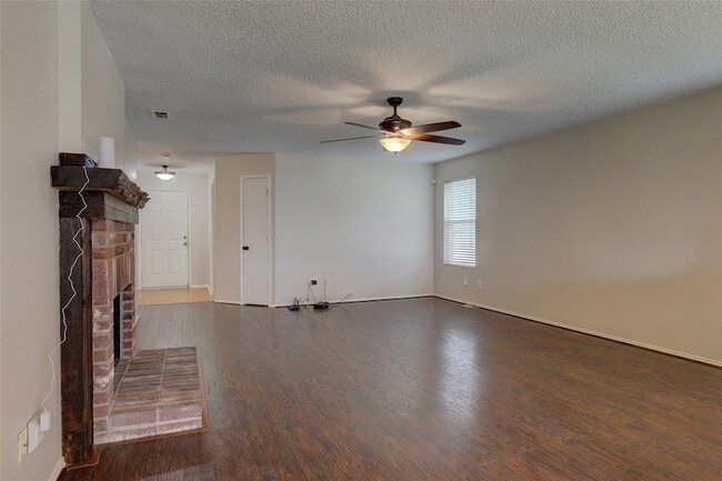 Photo - 4608 Cedar Crest Dr