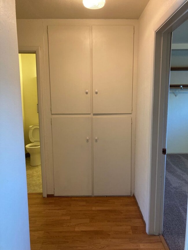 Photo - (WLO 13) Cozy 2 Bedroom, 1 Bath Just a Sto... Unidad 13