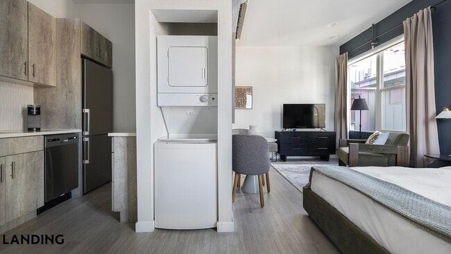 Photo - 3022 Zuni St Unidad 308