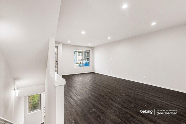 Photo - 1049 SW 99th Pl