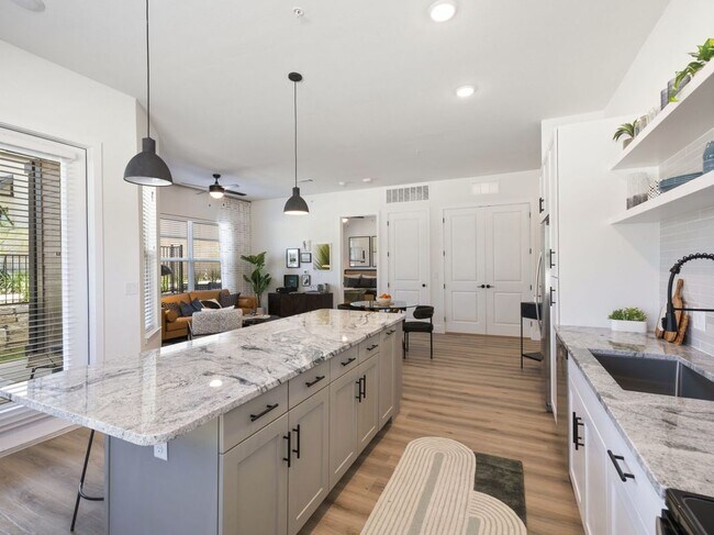 Photo - 2090 Raider Way Unidad 11307