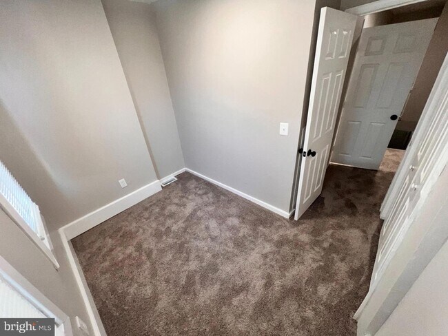 Photo - 6110 Wheeler St