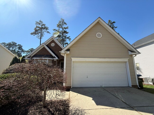 Building Photo - Charming 2BD, 2BA Durham Home with a Bonus Room/Office & Fenced Yard in a Prime Location