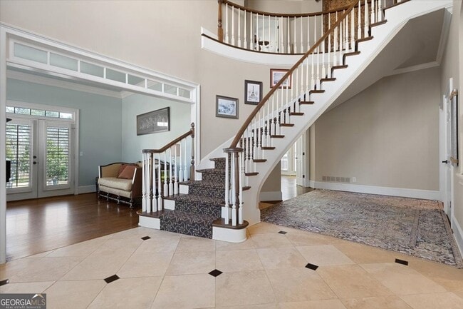 Photo - 530 Slane Trce