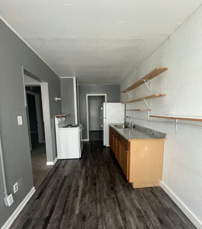 Photo - Charming 1 Bedroom 1 Bath Duplex for Rent Northeast Wichita, Near WSU - Prelease Today.