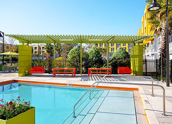 Brooklyn Riverside apartments — community photo