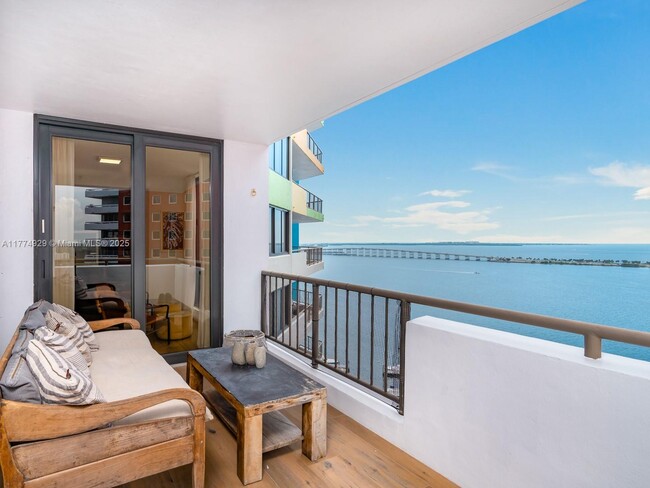 Building Photo - 1581 Brickell Ave Unit 1606 Rental