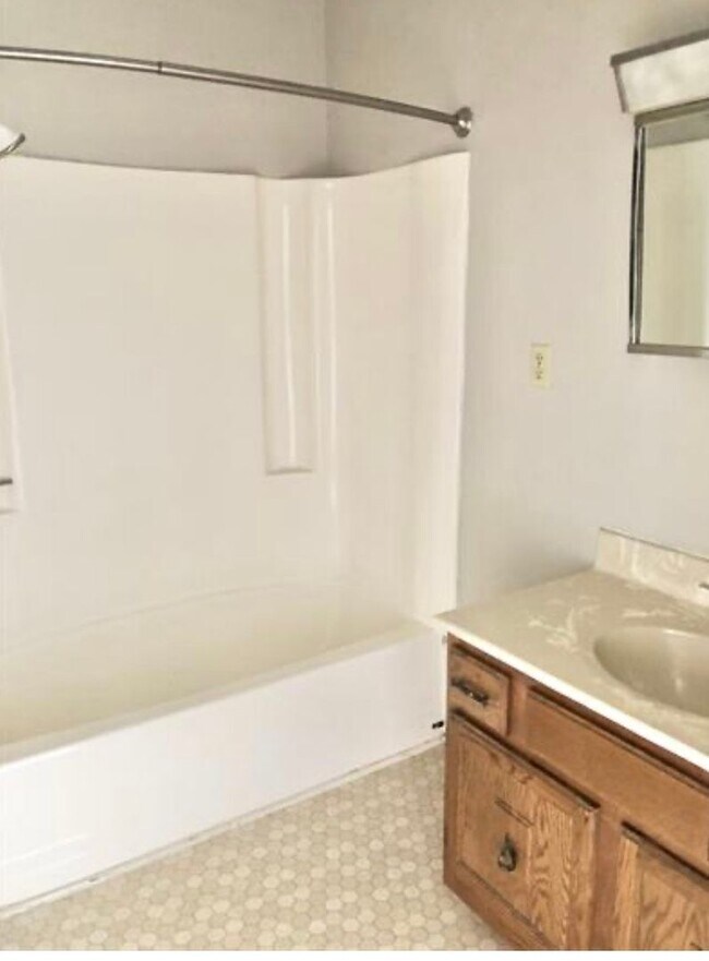 Photo - 5372 Big Tyler Rd Unit B - Back Upstairs Left