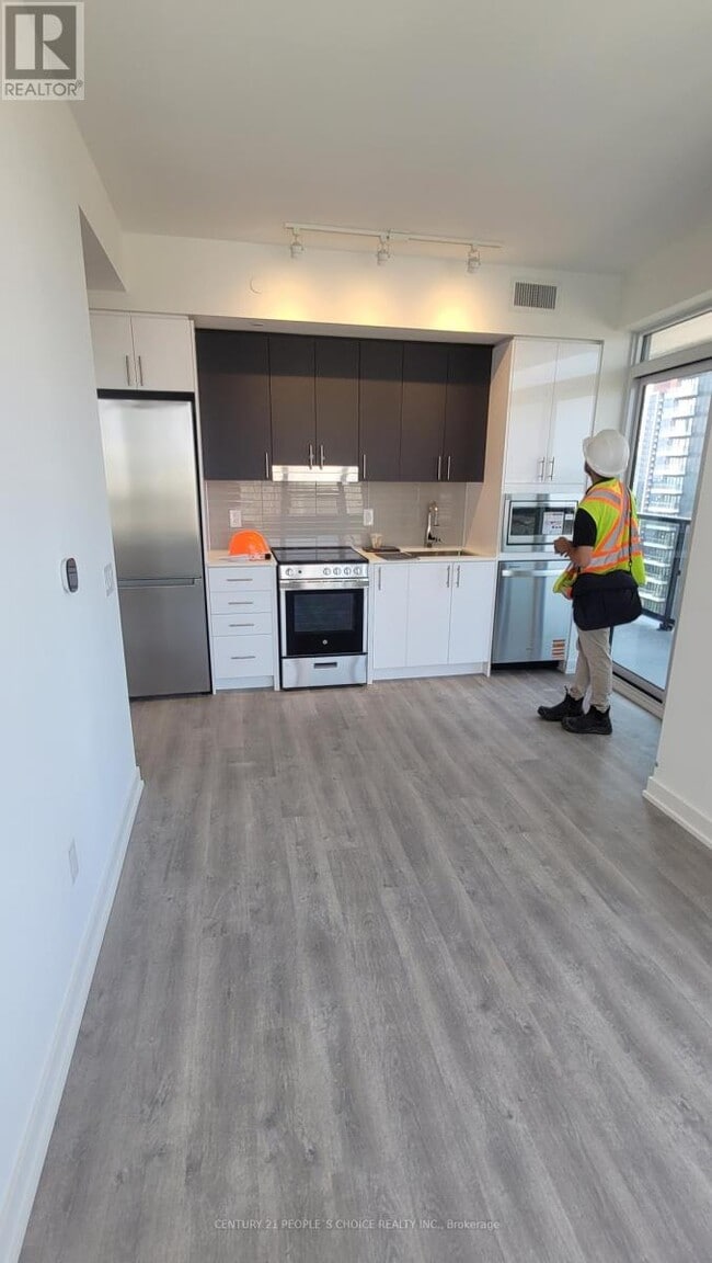 Photo - 5105 Hurontario St Unit 1508
