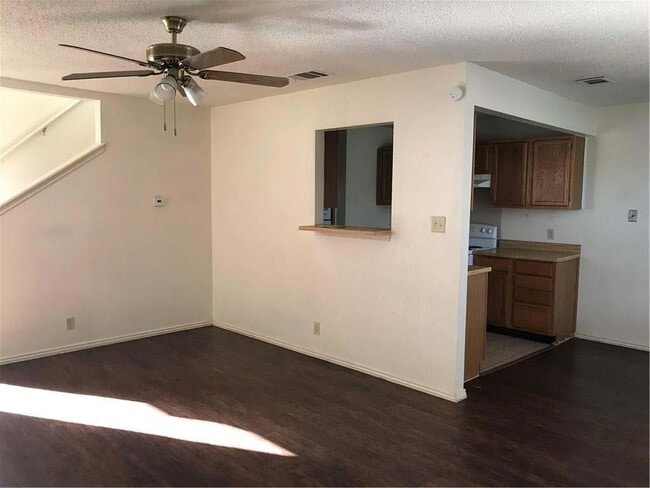 Photo - 6107 Parkwood Dr