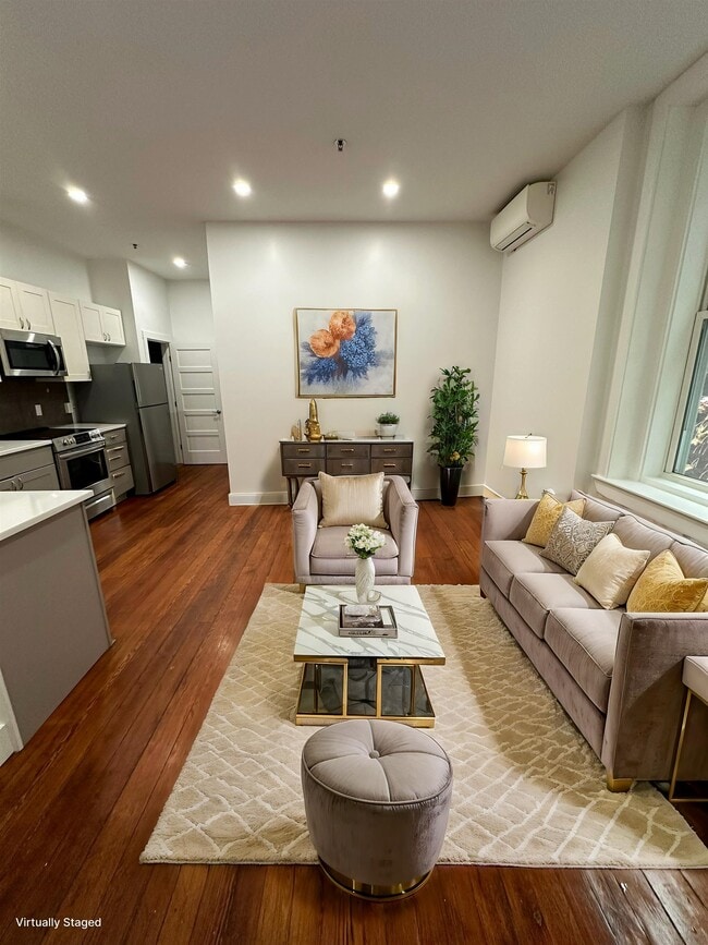 Building Photo - 4 Elliot St Unit 3