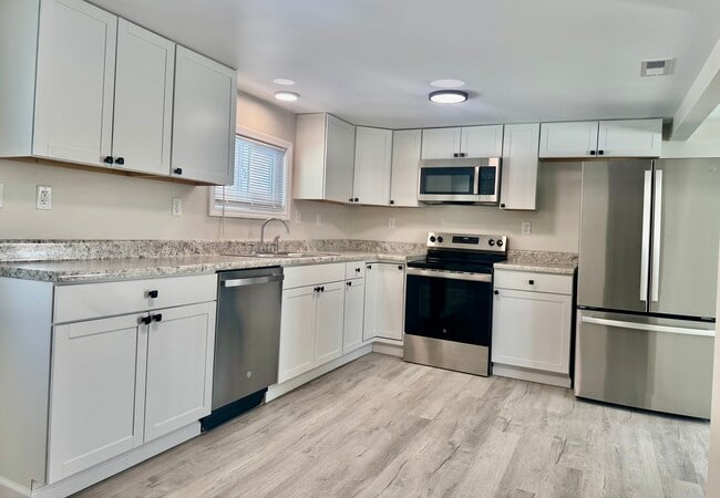 Photo - 1070 Hightop Rd