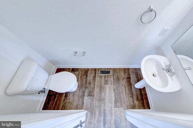 Photo - 18 Grace Ave