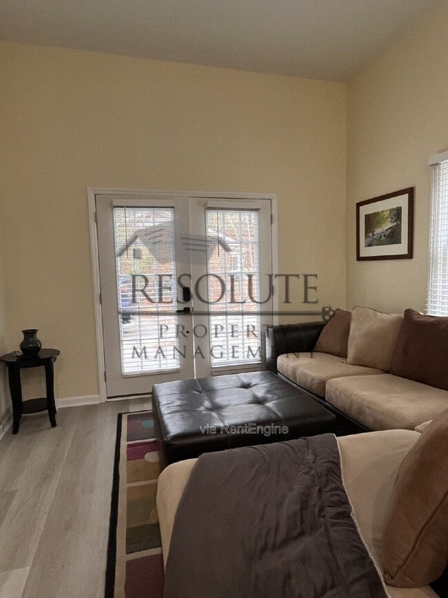 Photo - 6009 Garrett Rd Unit A