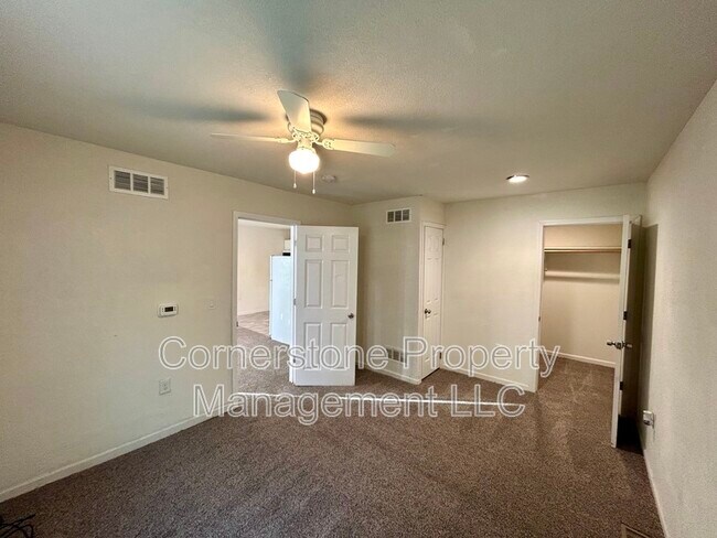 Photo - 34040 W 84th St