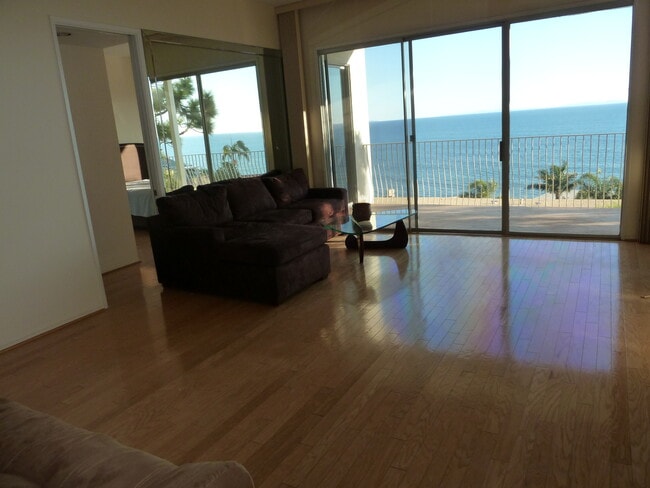 Photo - 18111 Coastline Dr Unit 2