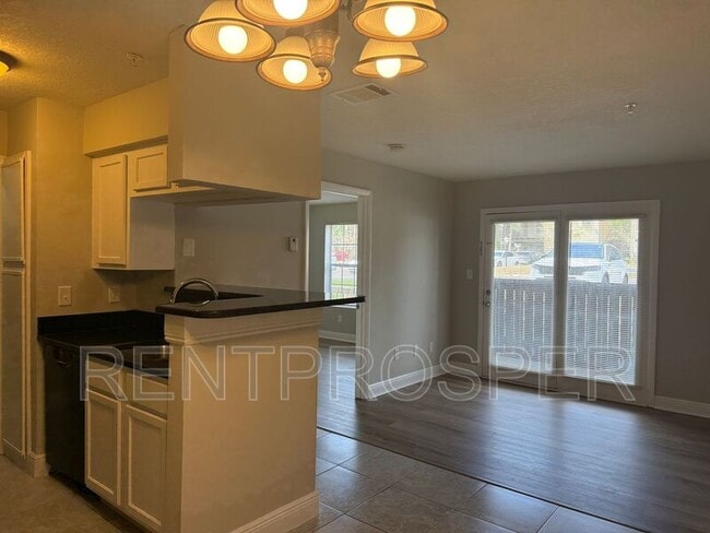 Photo - 241 Afton Square Unit #104