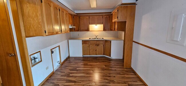 Building Photo - 113-113 St André Rd Unit 6