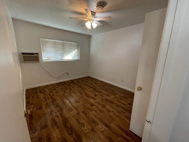 Photo - 7033 Fulton Ave Unidad 03