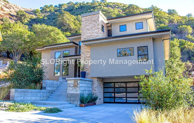 Building Photo - AVAILABLE SEPTEMBER- Fully Furnished Modern Home in San Luis Obispo - 4 Bedroom / 3 Bathroom