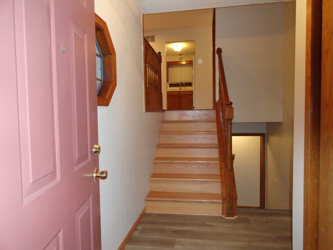 Photo - 1852 Evergreen Dr NW