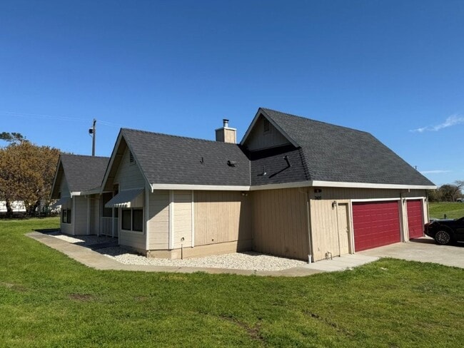 Photo - Unique 2 Bedroom Country Property Vacaville *Star Rentals