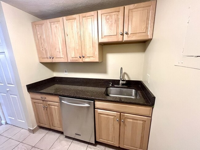 Photo - 103 Grove St Unit 337