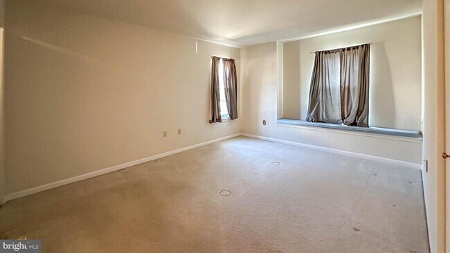 109 VALLEY GREENE Cir