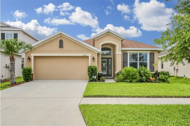 Building Photo - 8222 Willow Beach Dr